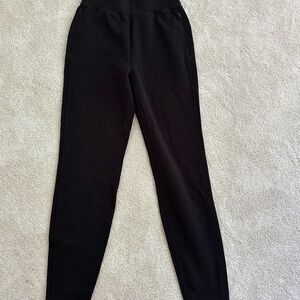 NWT Luluemon Black High-Waisted sweatpants jogger 4